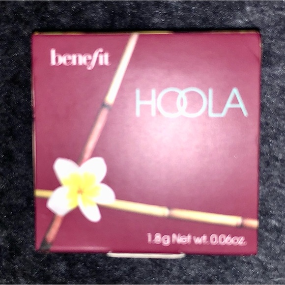 Benefit Cosmetics Hoola Matte Bronzer. Dark, Tan, Tone, Tint, Shade, Blend, Deep - Picture 2 of 5
